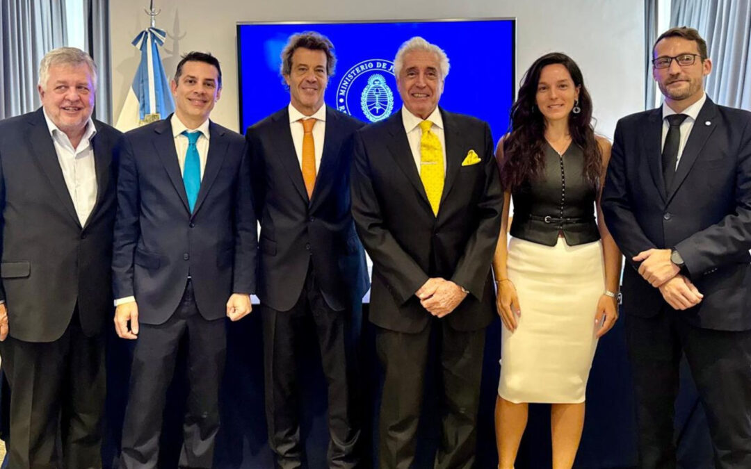 Vítolo Destaca a Starc para la UIF: Experiencia Clave contra el Crimen y el Lavado de Dinero