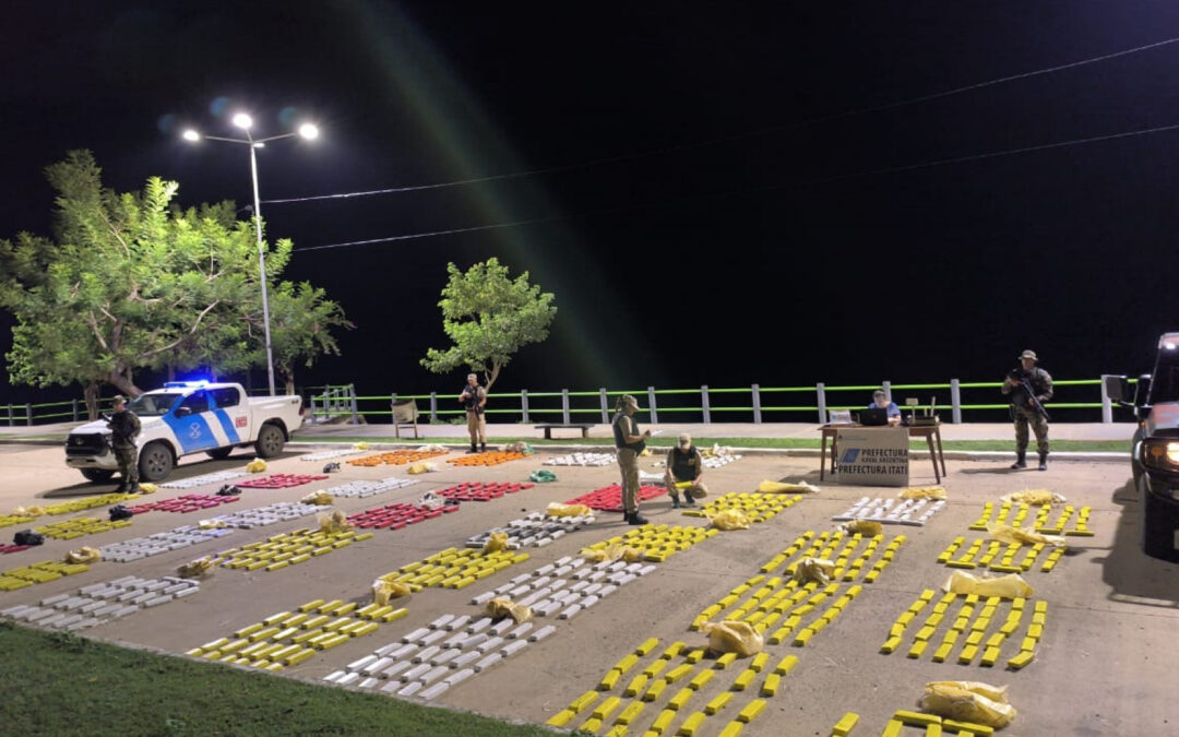 Decomisan más de 660 kilos de marihuana en Corrientes tras persecución nocturna