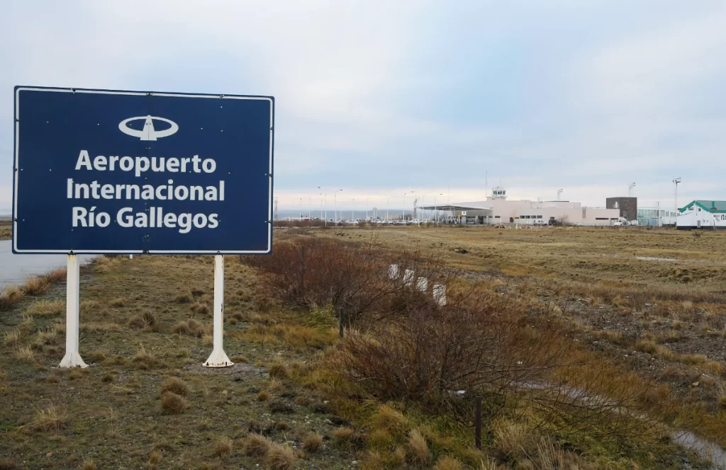 La imagen actual no tiene texto alternativo. El nombre del archivo es: aeropuerto-RGL.webp