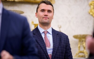 Muere Charlie Kirk tras resultar herido durante un acto en una universidad de Utah